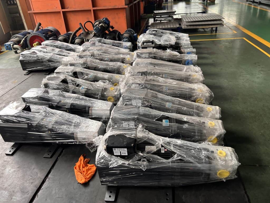Servo motor in stock
